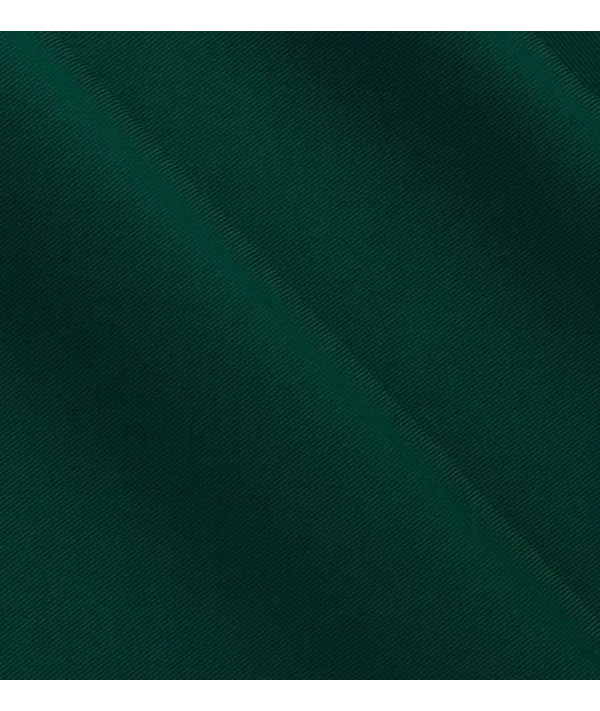 Portez ce costume de mariage vert sapin pour une allure chic