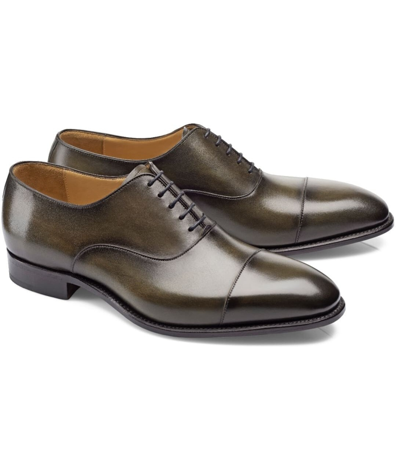 Chaussures Richelieu bout droit vert patiné