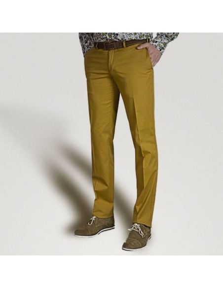 Pantalon Chino Rose Élégant pour un Style Tendance