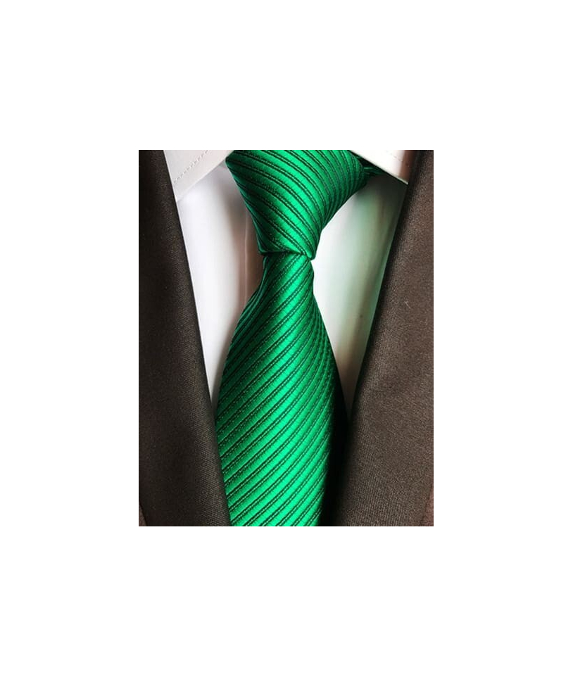 Cravate vert intense : Élégance et style assurés