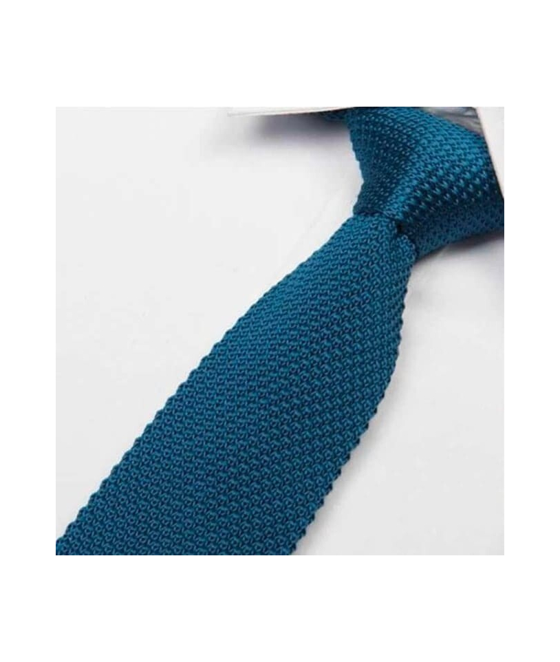 Cravate Tricot Bleu Indigo - Élégance Décontractée | [Marque]