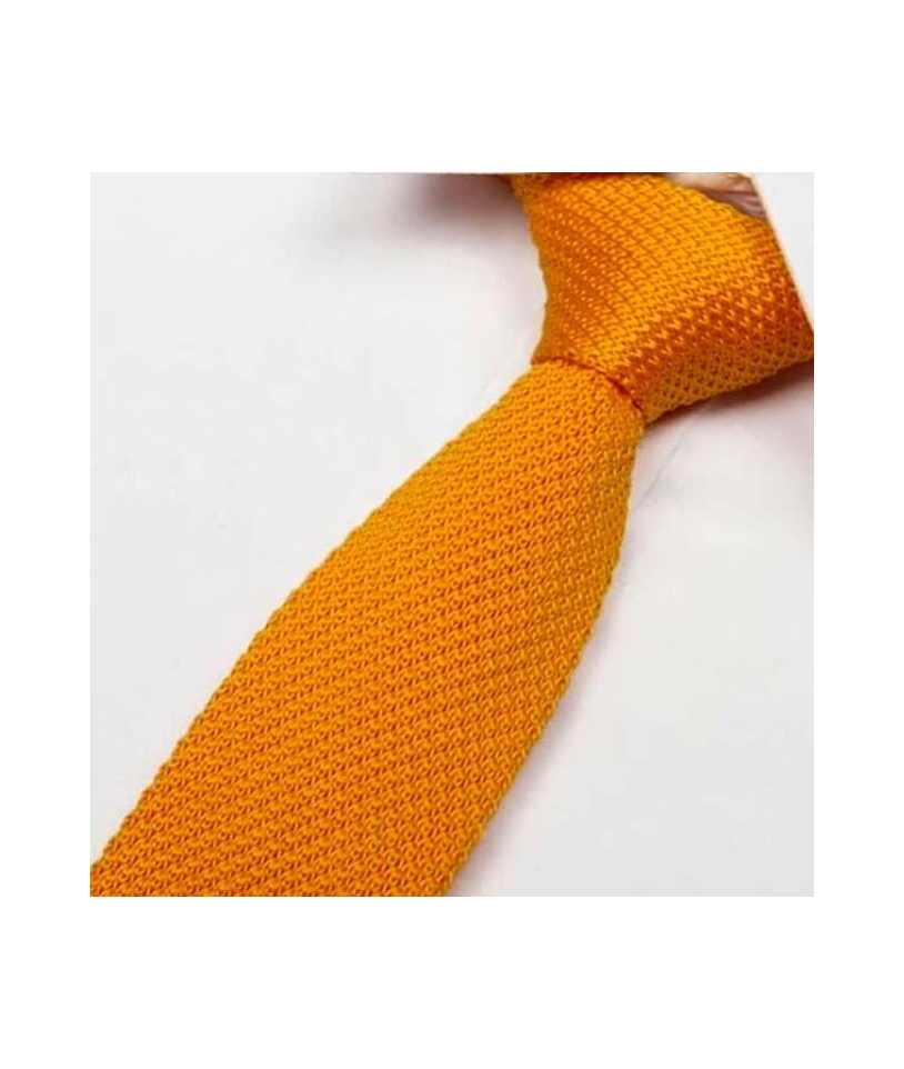 Cravate Tricot Jaune Doré : Élégance et Style Unique
