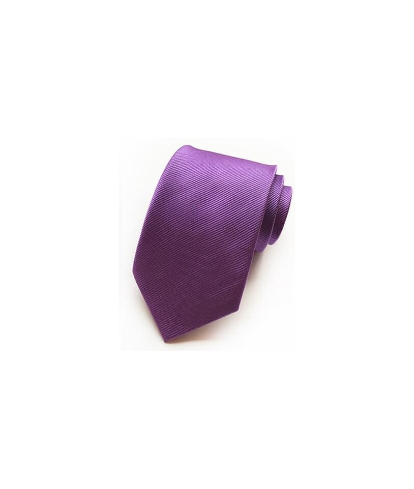 Cravate violette élégante pour un style unique et raffiné