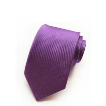 Cravate violette élégante pour un style | Costume Privé Paris