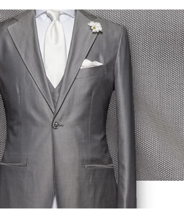 Costume Gris argent 3 pièces — détail tissu et finition sur mesure