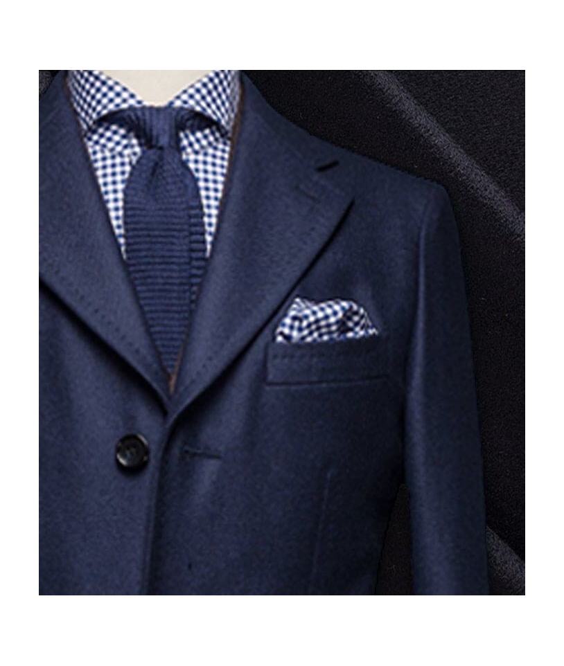 Manteau Bleu Nuit : Élégance et Chic pour l'Hiver