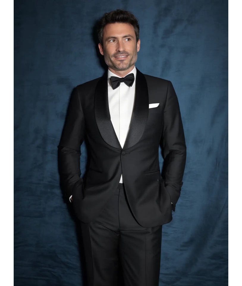 Smoking Noir Col Chale : Élégance et Chic Assuré