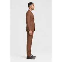 Costume mariage terracotta — vue profil porté