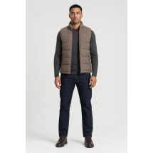 Doudoune sans manche marron clair Prince de Galles — porté face — sur mesure — Costume Privé Paris