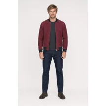 Blouson nubuck rouge foncé MA1 Steve — porté face — sur mesure — Costume Privé Paris