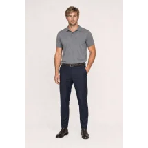 Pull polo manche courte gris — vue décontractée porté main en poche