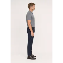 Pull polo manche courte gris — vue profil porté