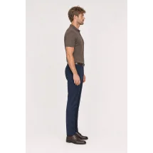 Pull polo manche courte marron — vue profil porté