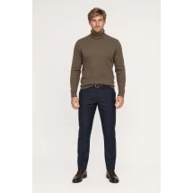 Pull col roulé brun — porté face — sur mesure — Costume Privé Paris