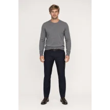 Pull col rond gris — porté face — sur mesure — Costume Privé Paris