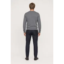 Pull col rond gris — vue de dos porté