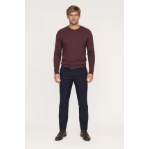 Pull col rond bordeaux — porté face — sur mesure — Costume Privé Paris