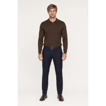Pull polo manche longue marron — porté face — sur mesure — Costume Privé Paris