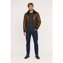 Blouson Cuir Marron Glacé G1 Paul — porté veste partiellement ouverte