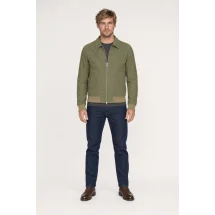 Blouson Nubuck vert kaki clair A2 John — porté face — sur mesure — Costume Privé Paris
