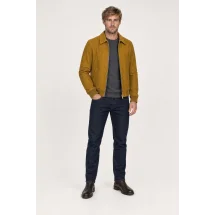 Blouson Nubuck marron ocre A2 John — porté veste partiellement ouverte