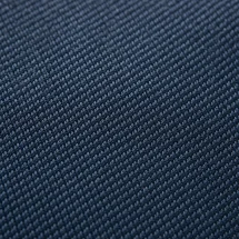 Costume mariage bleu moyen champêtre — détail macro tissu