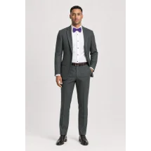 Costume mariage vert tendance champêtre — porté décontracté veste ouverte