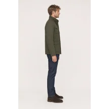 Parka matelassée vert kaki — vue profil porté