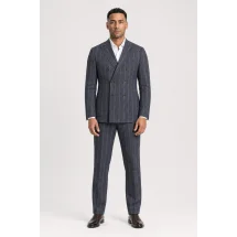 veste croisée été bleu denim rayures — porté face — sur mesure — Costume Privé Paris