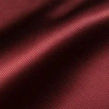 Smoking bordeaux croisé - élégance et raffinement pour vos soirées — détail macro tissu