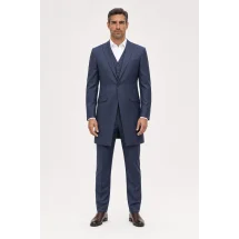 Redingote bleu — porté face — sur mesure — Costume Privé Paris