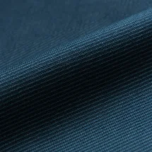 Redingote bleu indigo — détail macro tissu