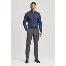 Chemise Denim Bleu Foncé - Style Décontracté et Élégant pour Hommes. — portée veste ouverte décontractée