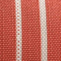 Chemise Rouge à Rayures Blanches - Style Élégant pour Hommes et Femmes. — détail macro tissu et col