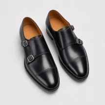 Chaussures double boucle noir patiné — packshot — Costume Privé Paris