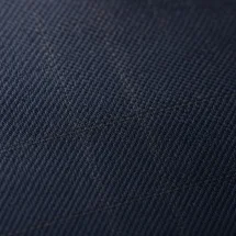 Costume Bleu double carreaux bleu — détail macro tissu