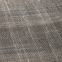Veste gris clair large carreau — détail macro tissu