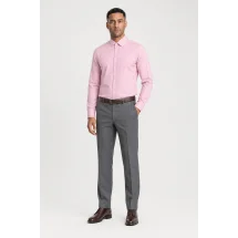 Chemise à carreaux rose et bleu — portée veste ouverte décontractée