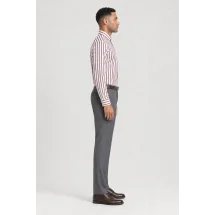Chemise à rayures rouges pour homme — vue profil portée