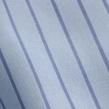 chemise Lin Bleu Rayures — détail macro tissu et col