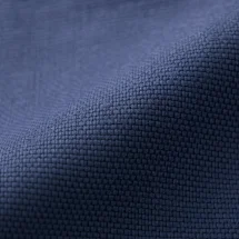 Chemise Bleu Foncé Oxford — détail macro tissu et col