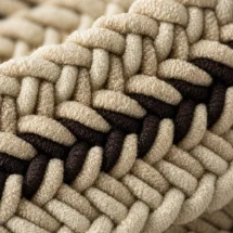 Ceinture Tressée tricolore beige — détail matière macro