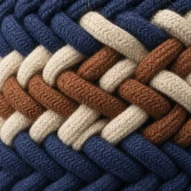 Ceinture Tressée tricolore bleu — détail matière macro