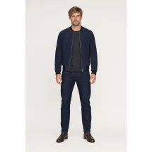 Blouson Suede bleu MA1 Steve — porté face — sur mesure — Costume Privé Paris