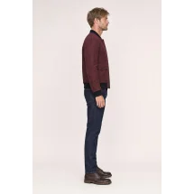 Blouson Nubuck bordeaux A1 Cary — vue profil porté