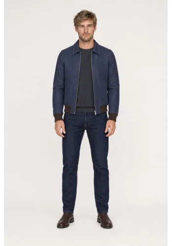 Blouson Nubuck bleu A2 John — porté face — sur mesure — Costume Privé Paris