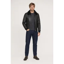 Blouson Cuir Noir G1 Paul — porté veste partiellement ouverte