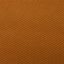 Pantalon chino orange — détail macro tissu