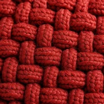 Ceinture Tressée Rouge — détail matière macro