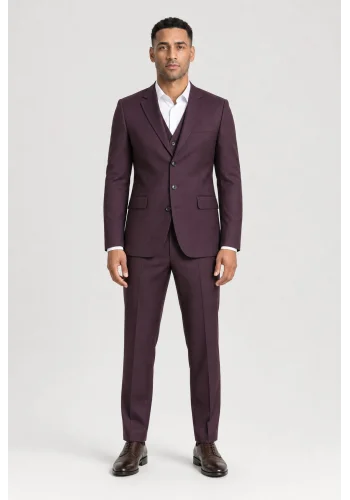 Costume Bordeaux cérémonie — porté face — sur mesure — Costume Privé Paris